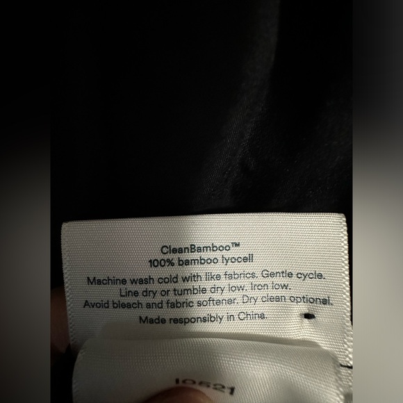 Ettitude Sateen Jumpsuit in Onyx size Large. New without tag - Picture 10 of 10